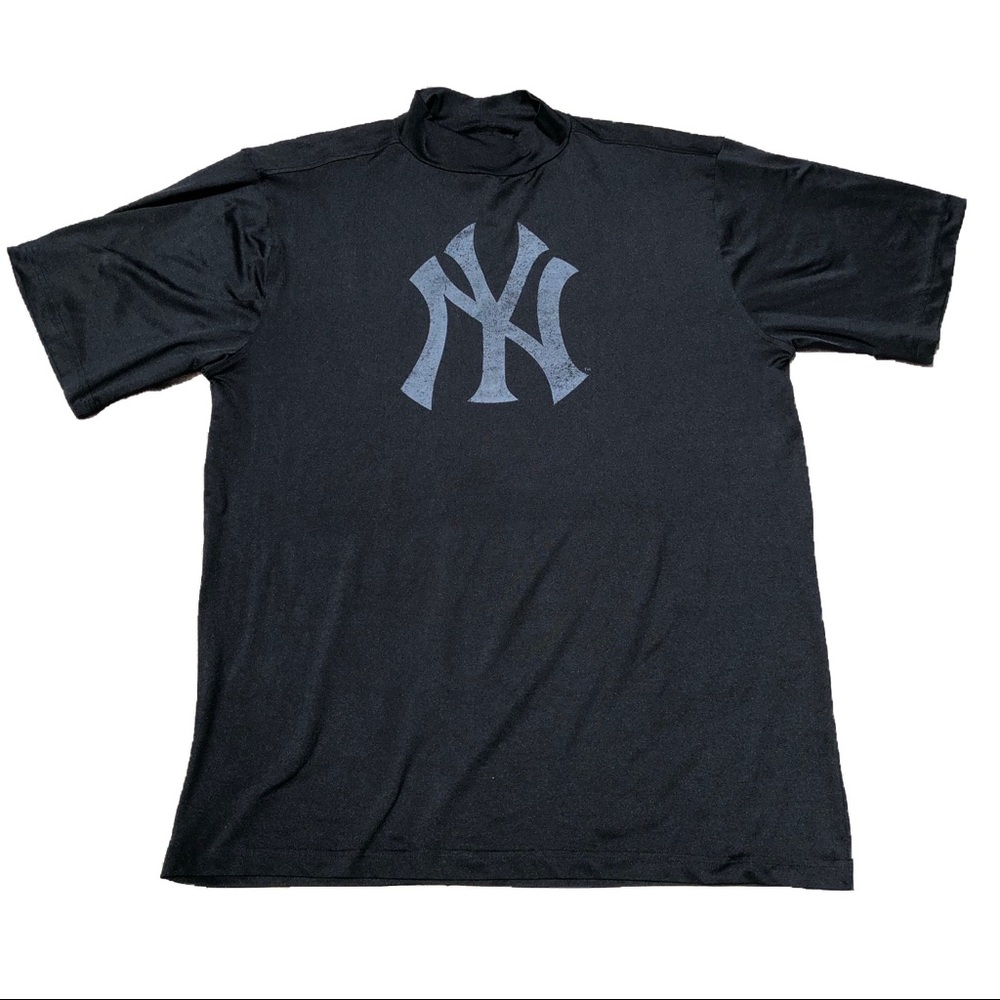 New York Yankees shirt